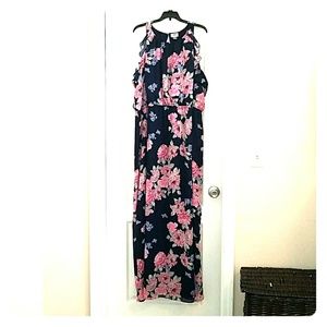 Old Navy Women's Plus Floral Maxi Dress 4X